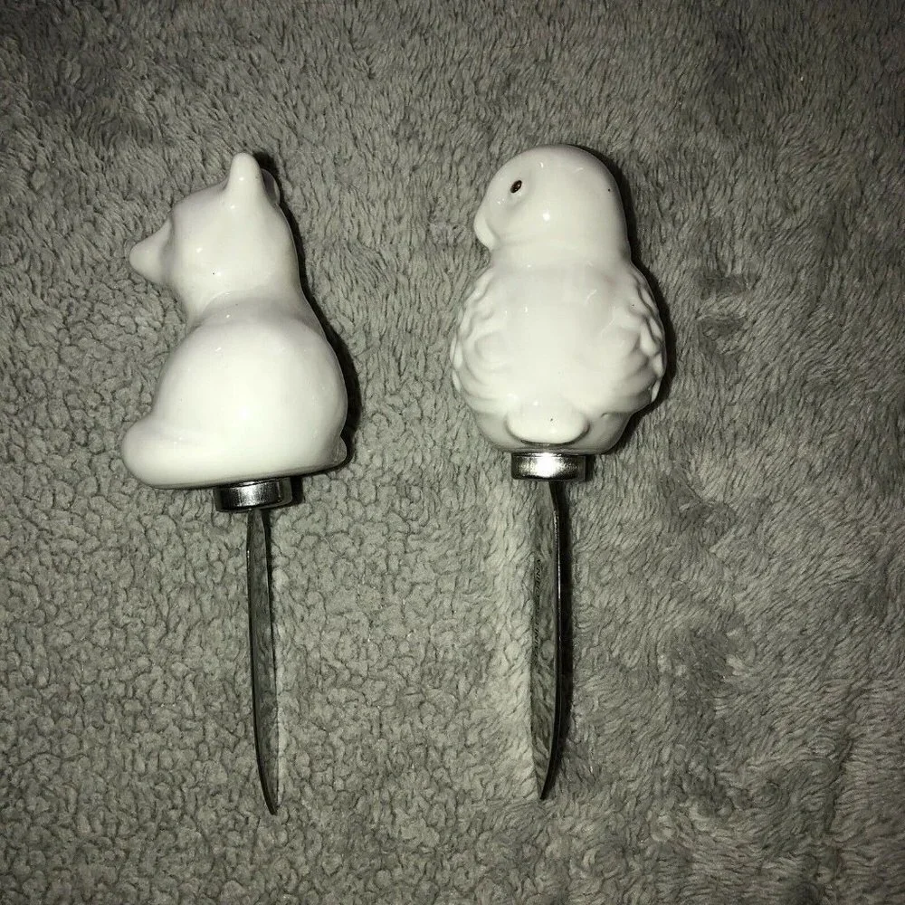 SET OF 2 SPREADERS W Ceramic Fox and Owl Handles Jam Butter Condiments